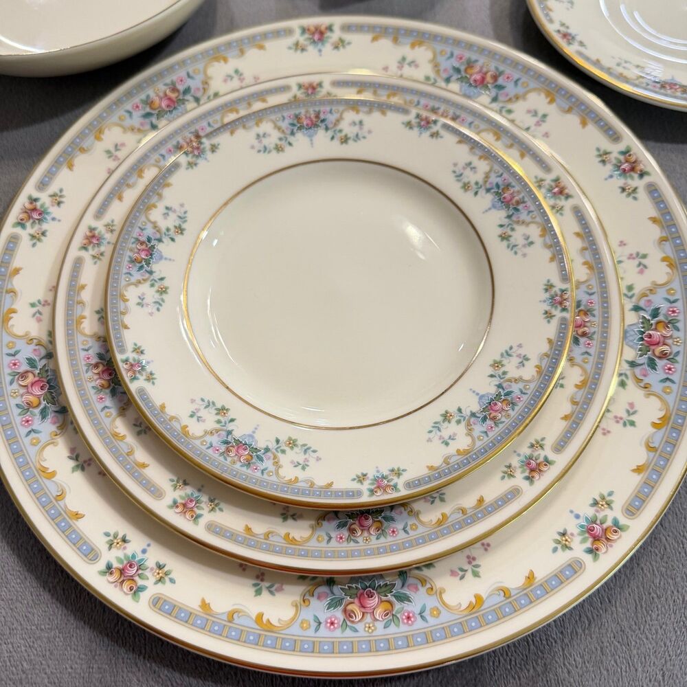 Royal Doulton Juliet 6 Piece Place Setting England Fine Bone China - Picture 3 of 7